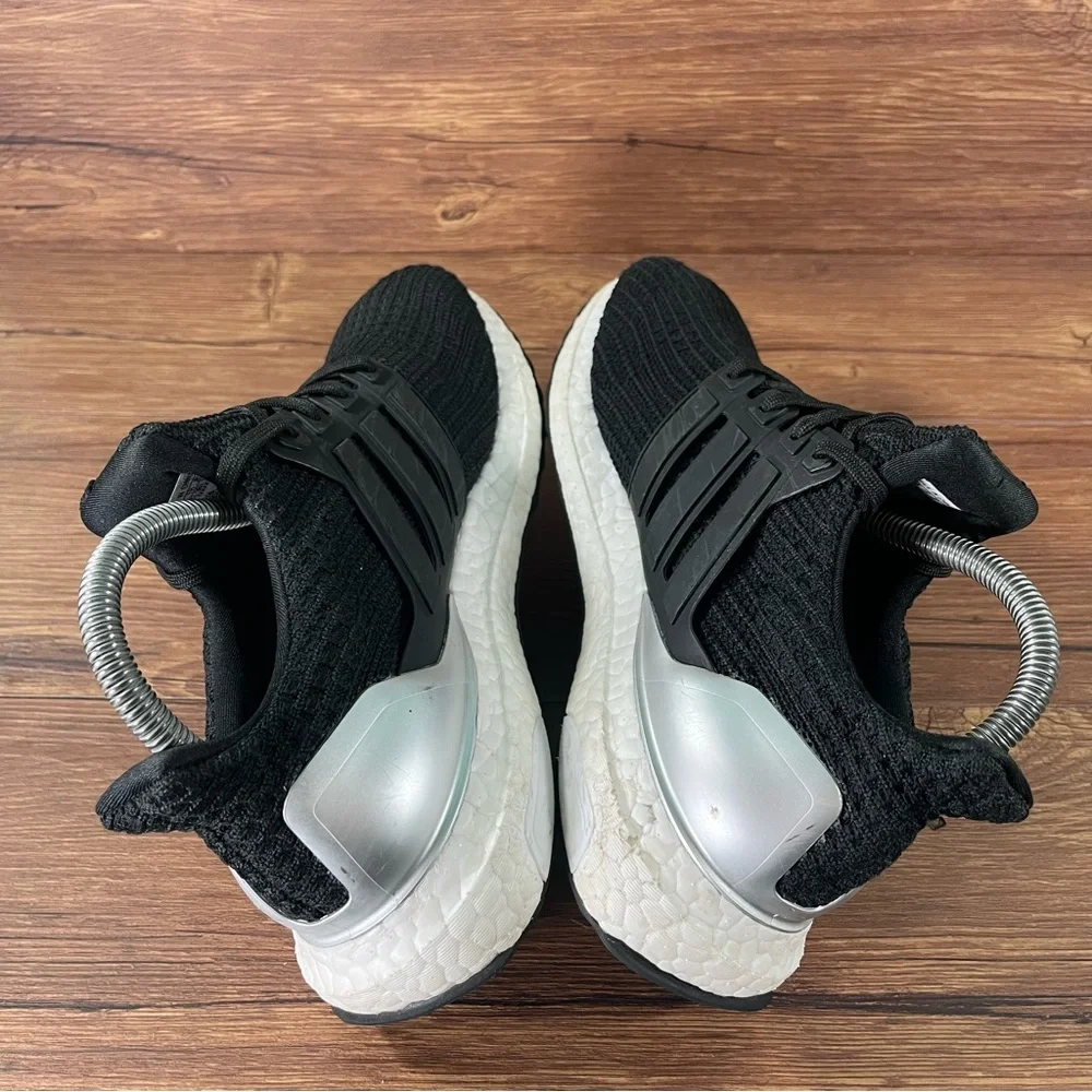 Adidas Ultraboost 4.0 Athletic Sneakers‎ Women’s Size 7 Shoes